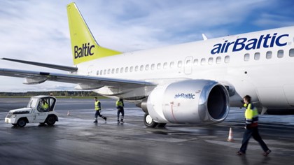 Рейс AirBaltic задержали из-за пьяных пилотов