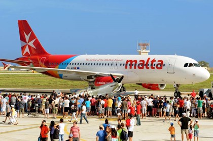 Самолет Air Malta забыл пассажиров