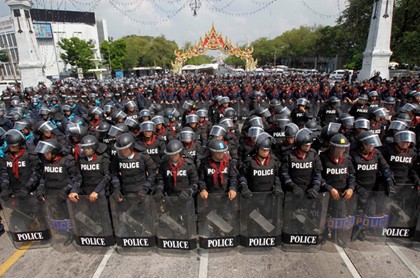 Туристов в Таиланде арестовали за неоплаченный два года назад счет