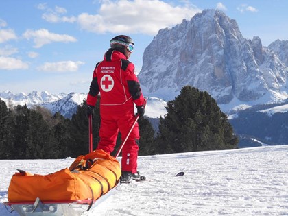 С горнолыжников в Италии берут плату за первую помощь