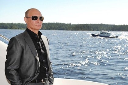 Путин призвал поддержать проекты речного туризма из Москвы и Петербурга