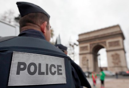 Во Франции обстреляли автобус с чешскими туристами