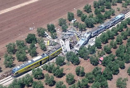 В Италии столкнулись два поезда.
