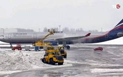 Из-за непогоды в аэропортах Москвы отменены и задержаны более 100 рейсов