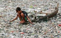 К курортным зонам Таиланда приближается «мусорный остров»