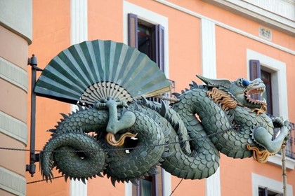 В Барселоне насчитывается более 400 скульптурных изображений драконов