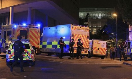 При взрыве на концерте в Манчестере погибли 22 человека