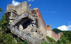 В Румынии для туристов закрыли замок Дракулы