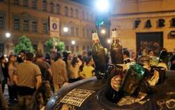 Власти Рима запретили пить алкоголь в темное время суток