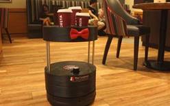В барселонских Costa Coffee появился первый в мире робот-официант