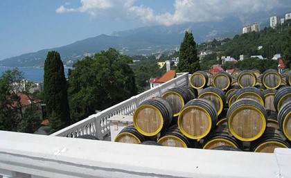 Курорты Крыма предлагают вина «Массандры» за полцены