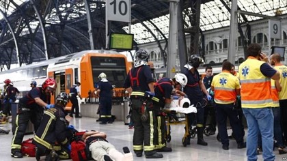 Крушение поезда в Испании. Десятки раненых