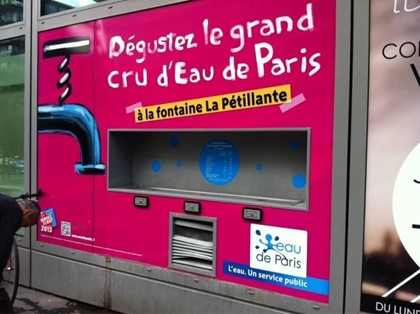 Париж бесплатно напоит туристов газированной питьевой водой