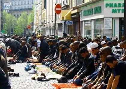 Десант имамов во Францию
