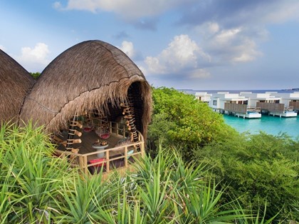 Dhigali Maldives – новому мальдивскому отелю исполнился 1 год