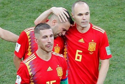Сборная Испании проиграла по пенальти россиянам и покидает чемпионат мира по футболу
