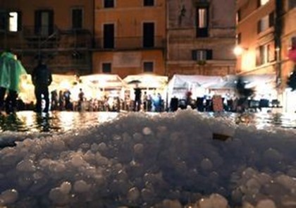 Рим покрылся льдом