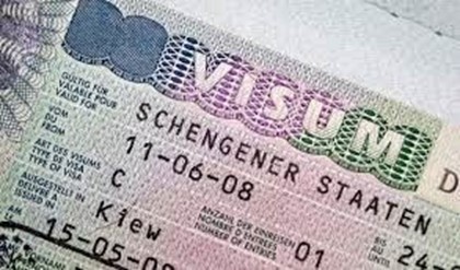 Европарламент предлагает упростить получение визы Шенгена