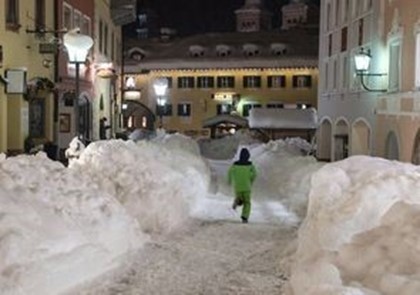 Европу завалило снегом
