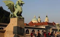 Почему в Любляне чествуют зеленого дракона