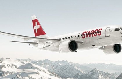Два самолета вернулись в аэропорт Цюриха из-за удара молнии