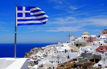 Греция пустит туристов с 1 мая