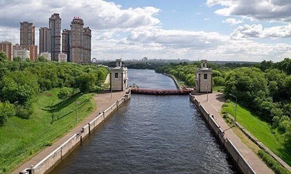«Канал имени Москвы» готовит водные пути к навигации   