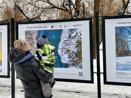 В московском Саду им. Н.Э. Баумана открылась выставка «Путешествуйте дома. Зима»