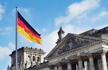 Германия хочет отменить визы для россиян до 25 лет