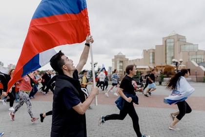 Участники конкурса «Мастера гостеприимства» приняли участие в забеге в честь Дня России