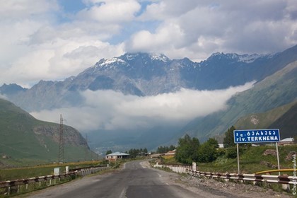 Единственная дорога из РФ в Грузию закрыта для всех туристов