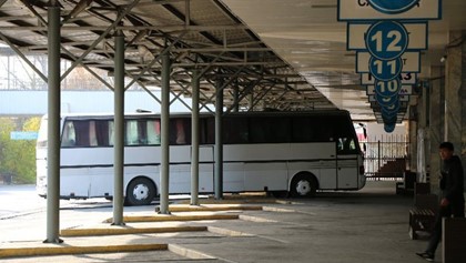 Россияне перевернули автобус на границе с Казахстаном