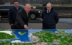Президент России Владимир Путин посетил курорт «Завидово» в Тверской области и площадку строительства нового транспортно-пересадочного узла