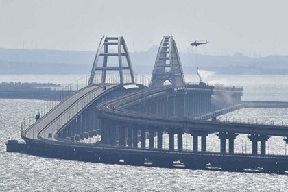 Возобновлено движения по Крымскому мосту 