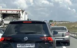 В Крыму опять пробки на мосту, но к турсезону обещают все разрешить