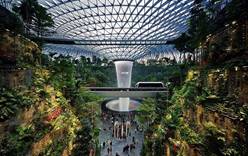 Сингапур возобновил бесплатные туры для пассажиров, летящих транзитом 