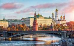 Вдоль кремлевских стен и башен