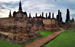 Власти Таиланда введут запрет на доступ туристов к руинам в Ситхепе