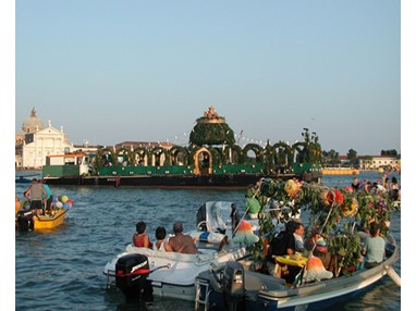 Праздник «Реденторе» в Венеции