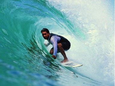 На пляж Кабарете возвращается турнир по серфингу «Masters Surf Reunion»