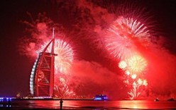 Световое новогоднее шоу в Дубае