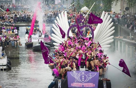 Фестиваль-парад геев в Амстердаме