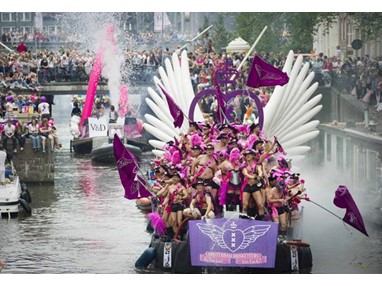 Фестиваль-парад геев в Амстердаме