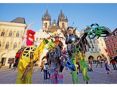 Масленичный карнавал в Праге