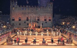 Фестиваль живых шахматных фигур в Италии