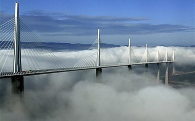 Самый высокий автомобильный мост в мире!