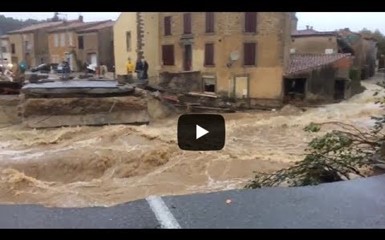 Страшные кадры наводнения во Франции