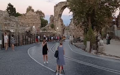 Ворота Веспасиана (Vespasianus Aniti) в древнем Сиде