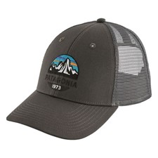 Patagonia Fitz Roy Scope Lopro Trucker Hat темно-серый ONE