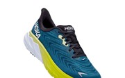 Hoka Arahi 6